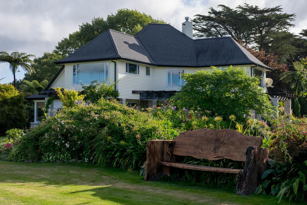 Waitomo Boutique Lodge Exterior photo